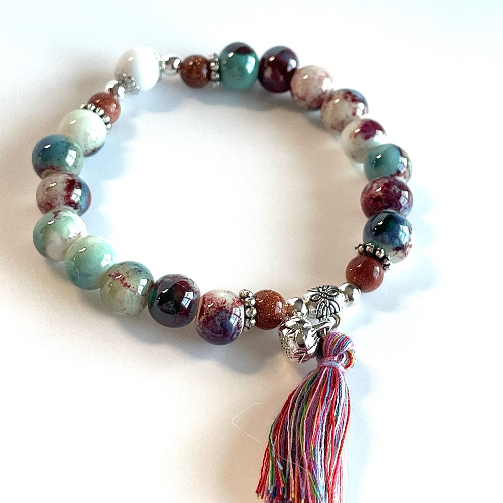 Elegant Multicolor Beaded Bracelet with Tassel